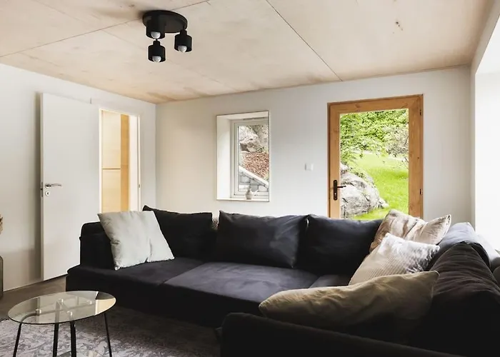 Cozy In Bomlo